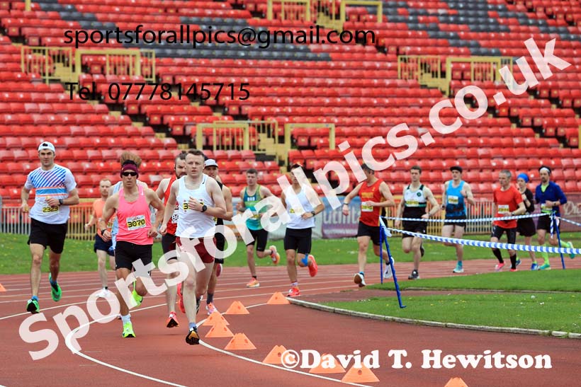 Gateshead Marathon, 2024 Gateshead Marathon, Half Marathon and 10k, Gateshead Stadium.  Photo: David T. Hewitson/Sports for All Pics